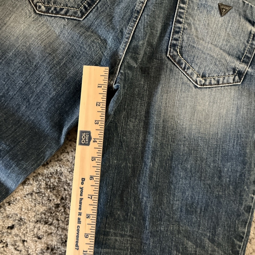Women's Size 29 GUESS Los Angeles Distress  Style Jeans - Picture 9 of 9